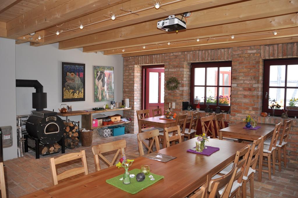 شقة Cafe Landart Im Thueringer Finistere Plaue  المظهر الخارجي الصورة