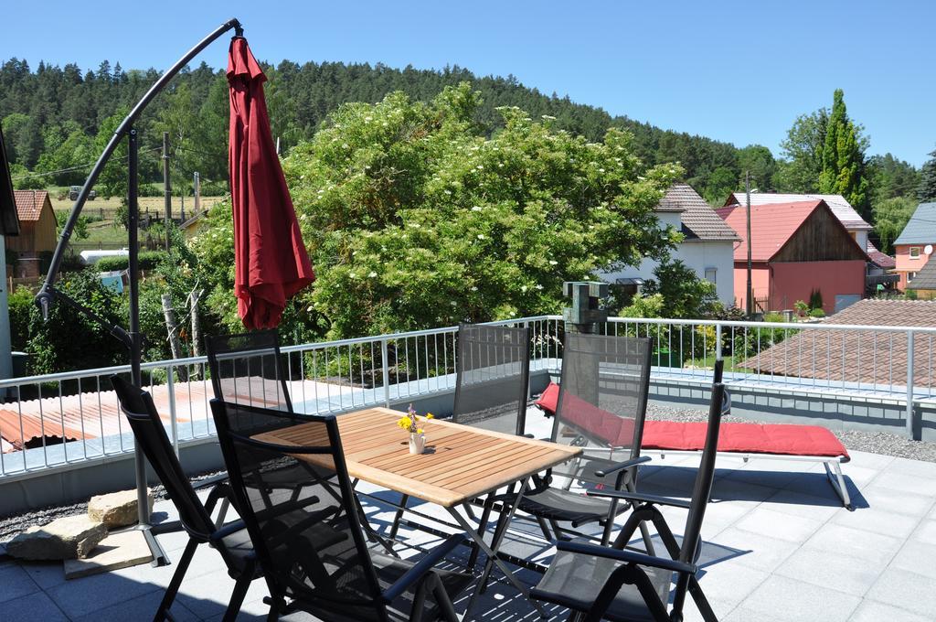 شقة Cafe Landart Im Thueringer Finistere Plaue  الغرفة الصورة
