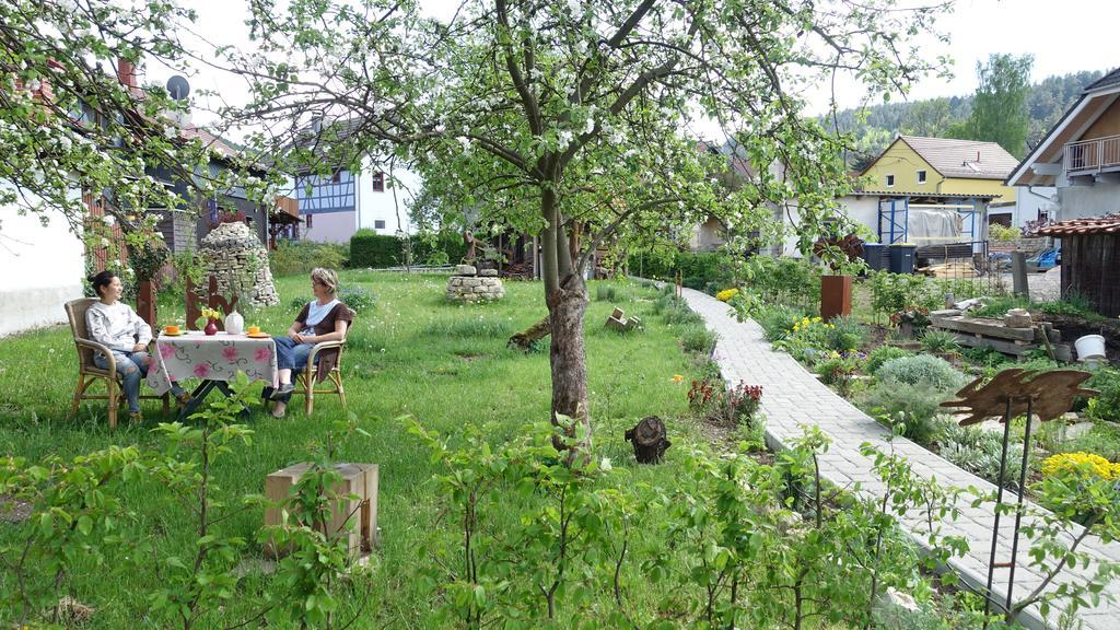 شقة Cafe Landart Im Thueringer Finistere Plaue  المظهر الخارجي الصورة